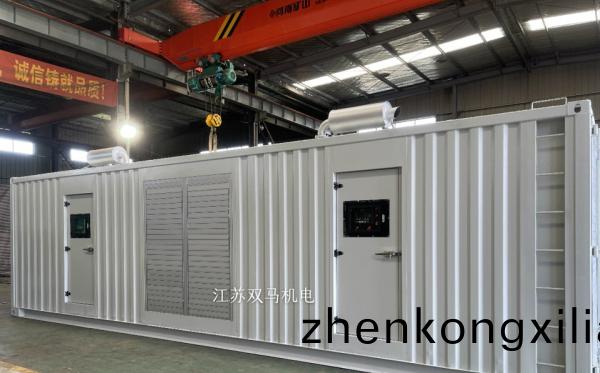 集(ji)裝箱式柴油髮電機組